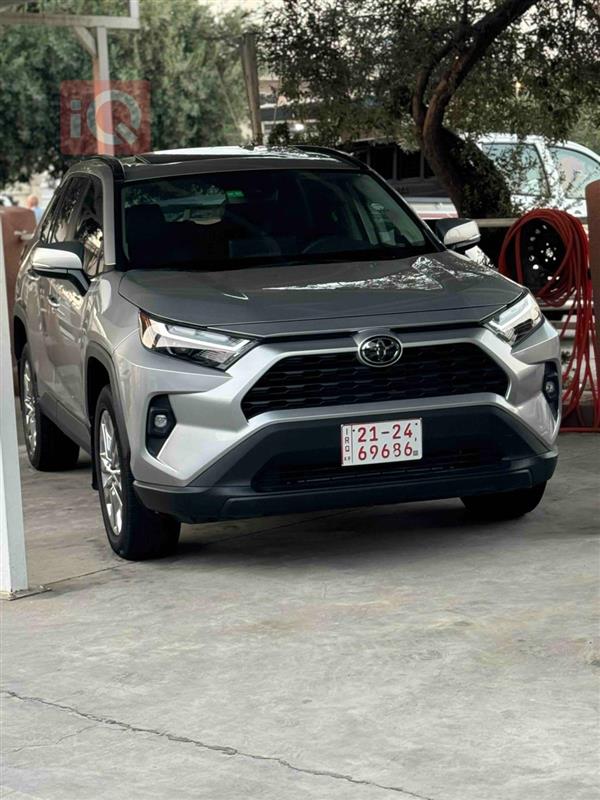 Toyota for sale in Iraq